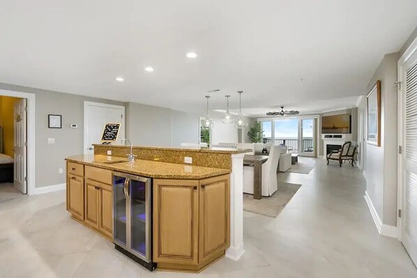 Kitchen (1)