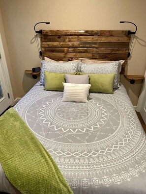 Comfee/cozy Queen Bed, custom made by owners furniture, charger & reading lamps!