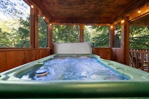Hot tub with those twinkling lights top off your vacation.