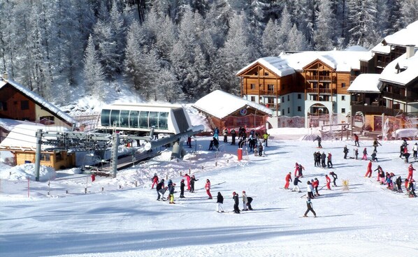 Snow and ski sports