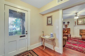 Monterey Suite Entry
