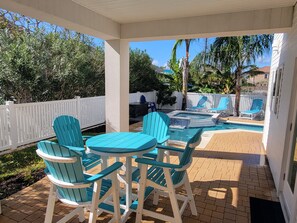 Backyard Patio Table