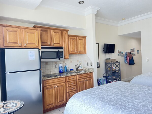 ~ Condo.