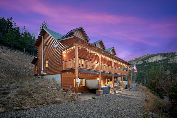 The Adventure in Evergreen is the perfect log home