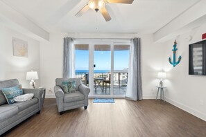 Living Area with Gulf Views