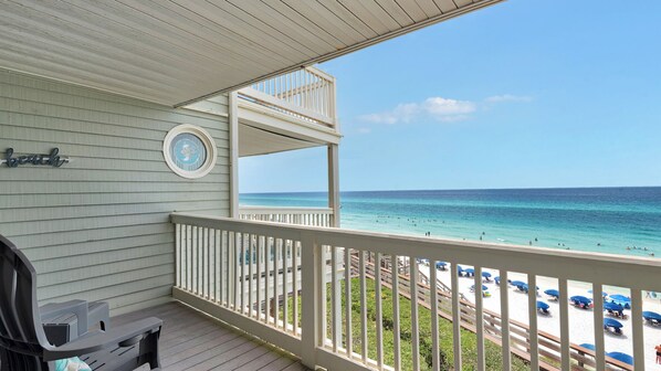Mistral 15 Balcony