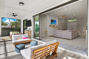 Lanai sitting area