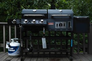 Grill on deck 