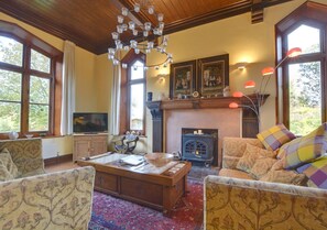 SX865 - Sitting Area