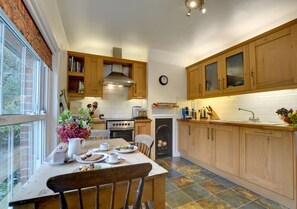 SX865 - Kitchen