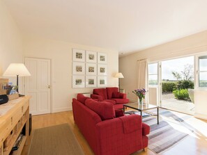 Living room | Graham Cottage - Nene Valley Cottages, Clopton, near Kettering