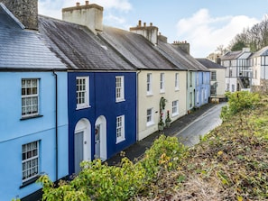 Exterior | Number 4, Llandeilo