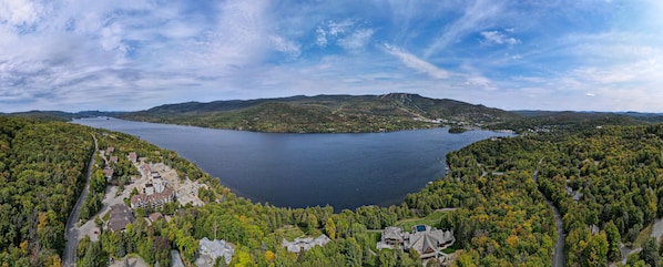Drone shot of Lac and Mont Tremblant Views
