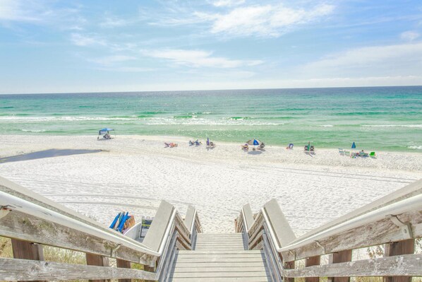 Access to the beautiful Emerald Coast beaches.