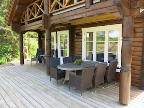Table, Property, Furniture, Window, Plant, Chair, Wood, Interior Design, Architecture, Shade