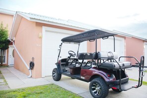 Garage access :  6 seats golf cart, 2 bikes, 2 paddle boards, Beach chairs,umbre