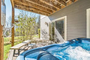 Private Hot Tub