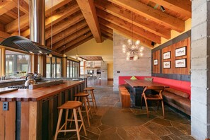 Kitchen island and breakfast nook