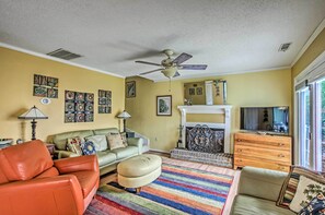 Living Room | Main Floor | Air Conditioning & Heat | Wood-Burning Fireplace