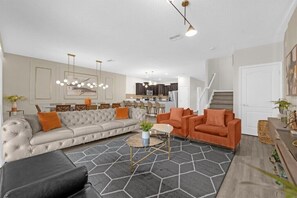 1418 Thunderbird Road (2).jpg