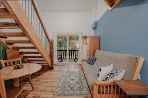 Indoors, Architecture, Building, Furniture, Living Room