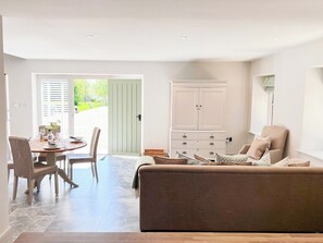 Living area | The Old Stables 2 - The Old Stables, Winterslow, near Salisbury