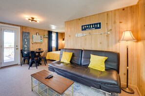 Living Area | Smart TV | Electric Fireplace