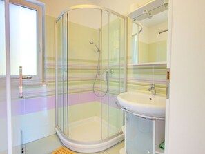 Armatur, Zapfhahn, Badewanne, Gebäude, Sinken, Badezimmer, Interior Design, Haus, Holz