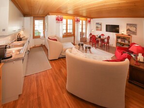 Holz, Gebäude, Interior Design, Fussboden, Flooring, Bilderrahmen, Grundeigentum, Hartholz, Decke, Wohnzimmer