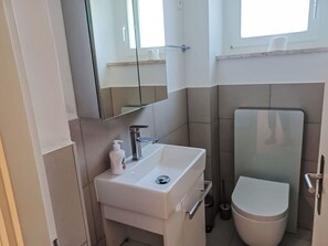 Spiegel, Sinken, Zapfhahn, Armatur, Eigentum, Bad Sink, Badezimmer, Lila, Toilleten Sitz