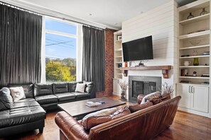Living Area | Smart TV | Free WiFi