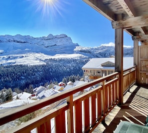 Terrasse plein Sud de 10 m2 avec vue sur les montagnes