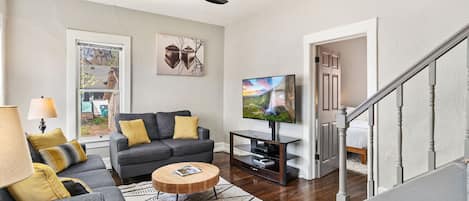 Sunny Living Room | Large Flatscreen TV