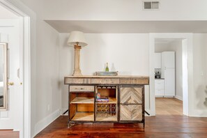 The Travelers Rest | Quiet Downtown Haven