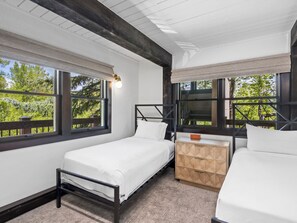 Bedroom with Two Twin Beds