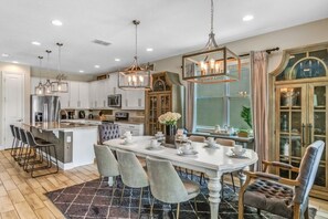 7683Fairfax(4)