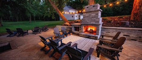 Outdoor fire place and patio