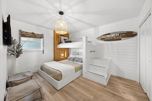 Gorgeous custom bunk room with COMFORTABLE mattresses and twin over queen