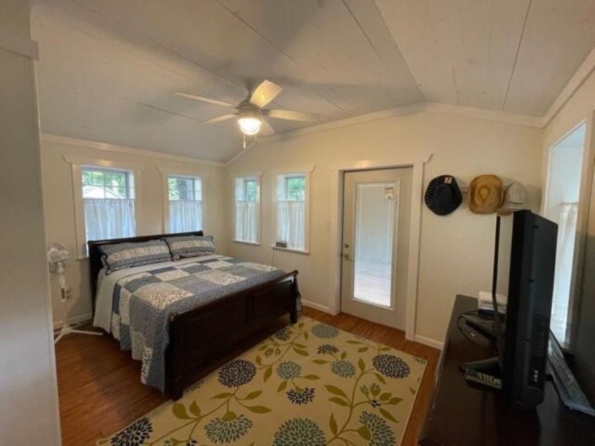 Higgins Lake Cottage Offers Classic “Up North” Experience