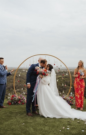 Your bridestory in Texas Hill Country