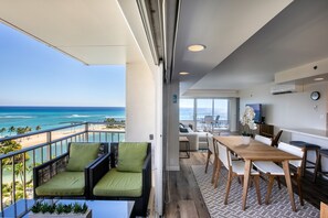 Dining area and 2nd Lanai