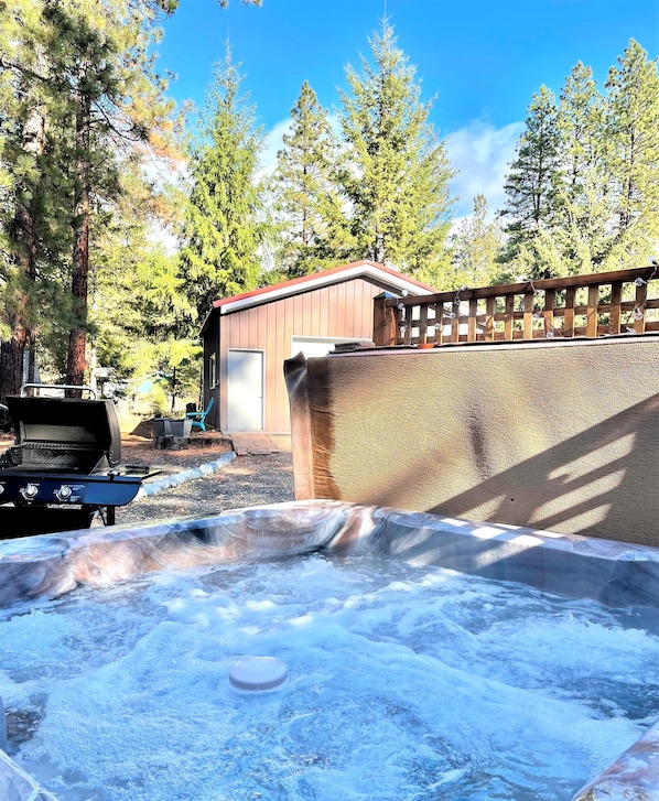 Rhodie House Private Hot Tub under the stars