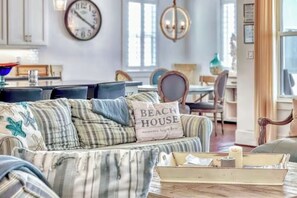 Your beach home awaits you! Welcome to your seaside retreat!"
Renae
April 2024
Great house and location! Fully stocked home and very comfortable! We will definitely book here again. Super helpful host and instructions were clear.