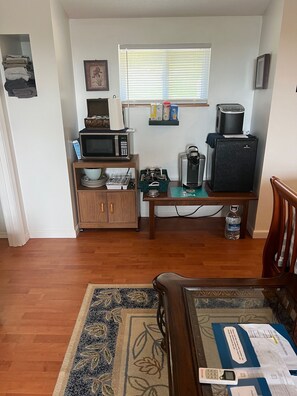 Microwave, Keurig Coffee maker, Mini-fridge and ice maker available for use. 