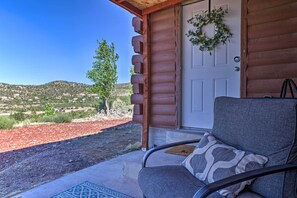 Entryway | Mountain Views