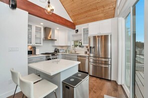 Fully Equipped Kitchen. Gather with friends and family.