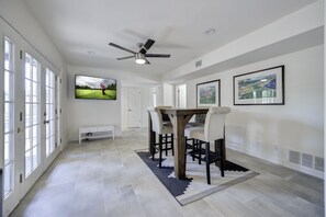 Kitchen seating