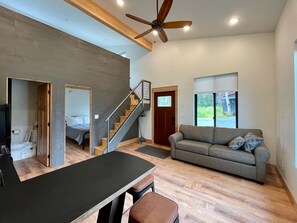 Living/Entry