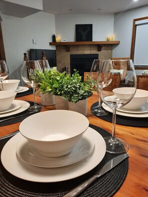 Dinning Table