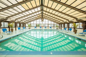 Beautiful and large swimming pool, family fun!